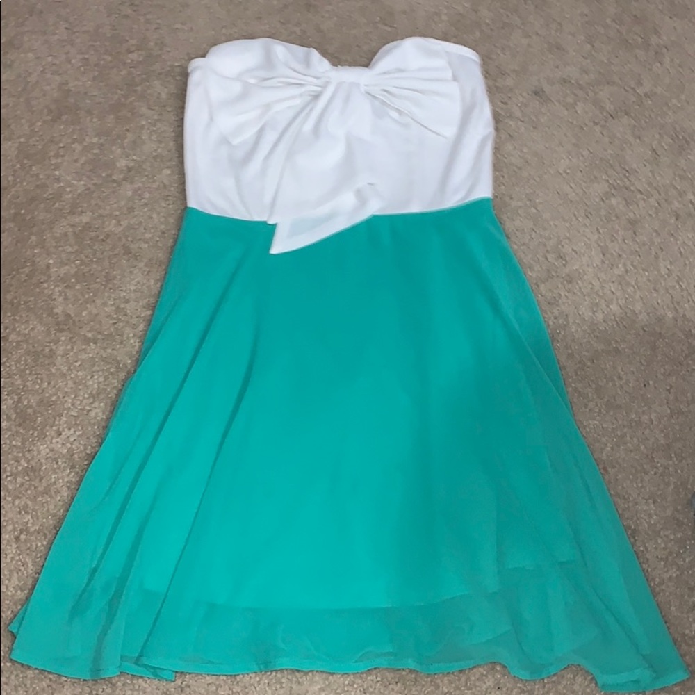 Strapless dress